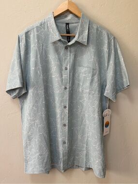 NEW Vuori Bridge Button Down Chalk Blue Drawn S/S Mens Size Large
